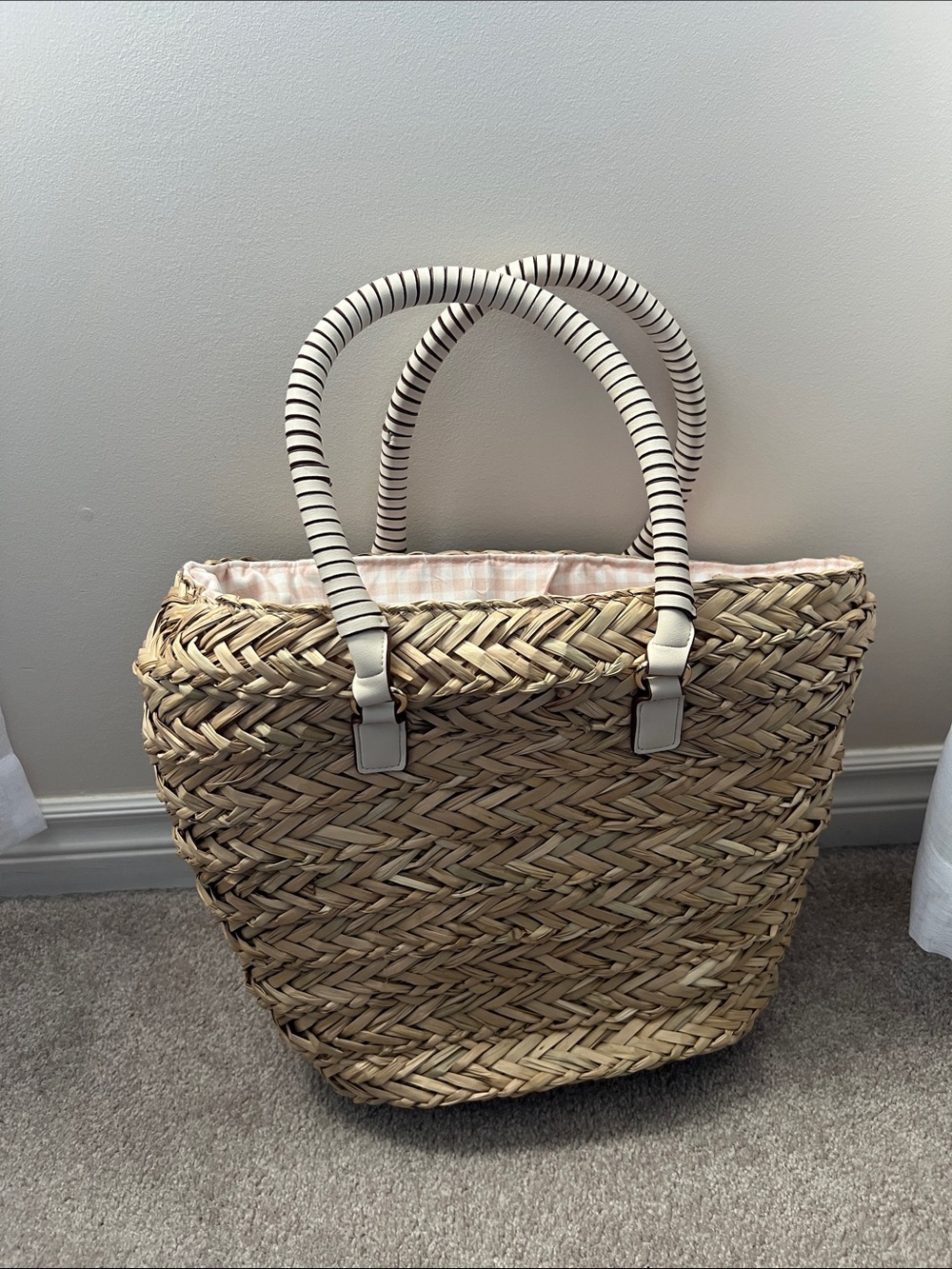Poppy & Peonies straw tote with wrapped handles - Picture 3 of 13
